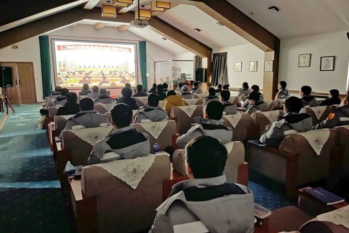 组团学习｜裕龙发展公司组织开展“贯彻落实‘三明三强’会议精神专题团建活动”