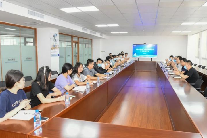 加强人才梯队建设｜裕龙发展公司组织召开第一期管培生座谈会活动